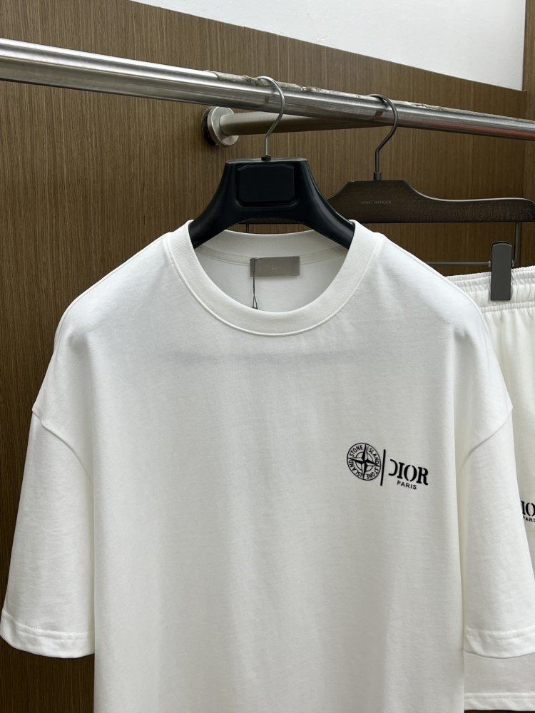 Костюм мужской (футболка и шорты) фото 2