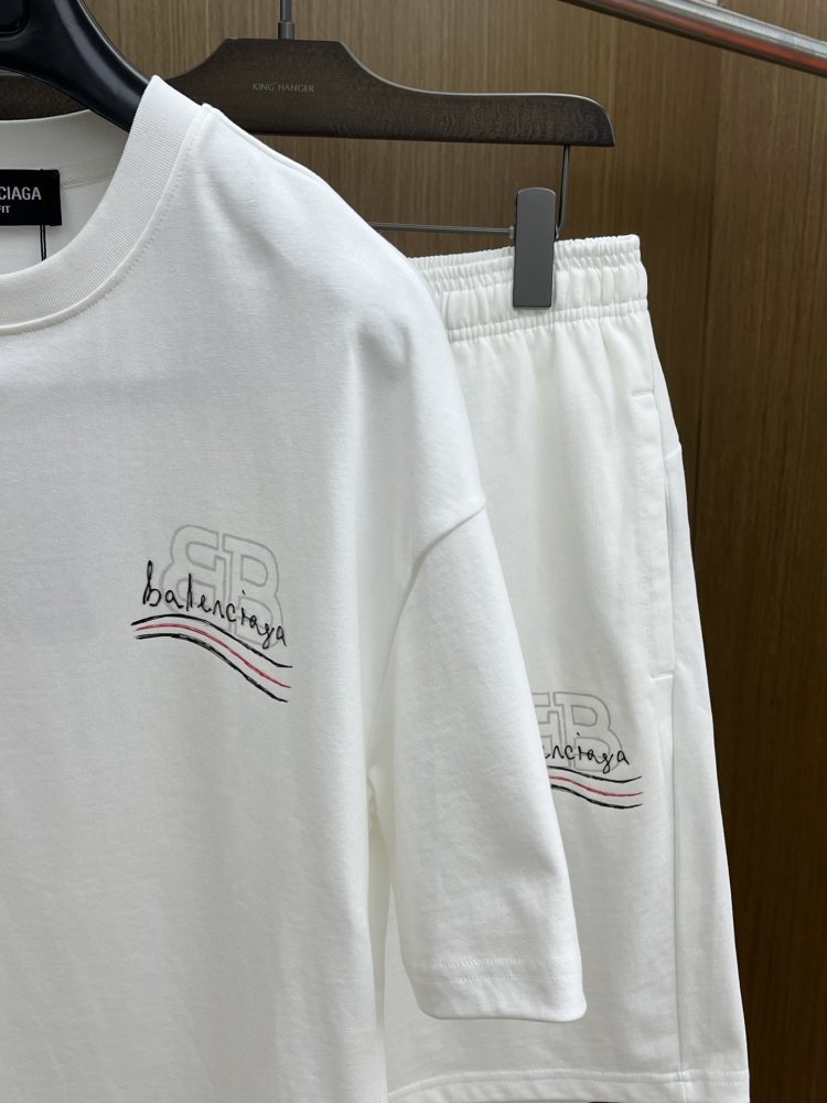 Костюм мужской (футболка и шорты) фото 3