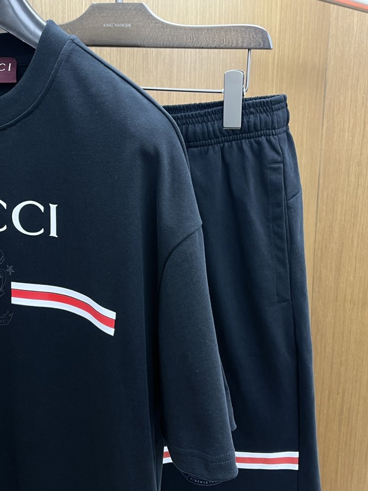 Костюм мужской (футболка и шорты) фото 3