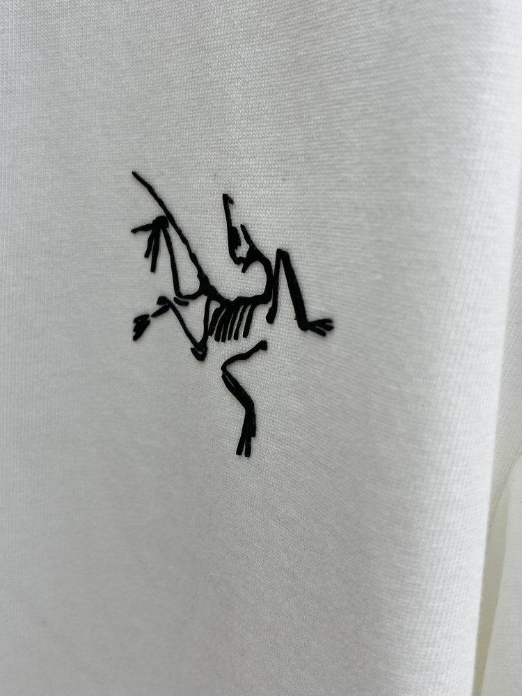 Костюм мужской (футболка и шорты) фото 4