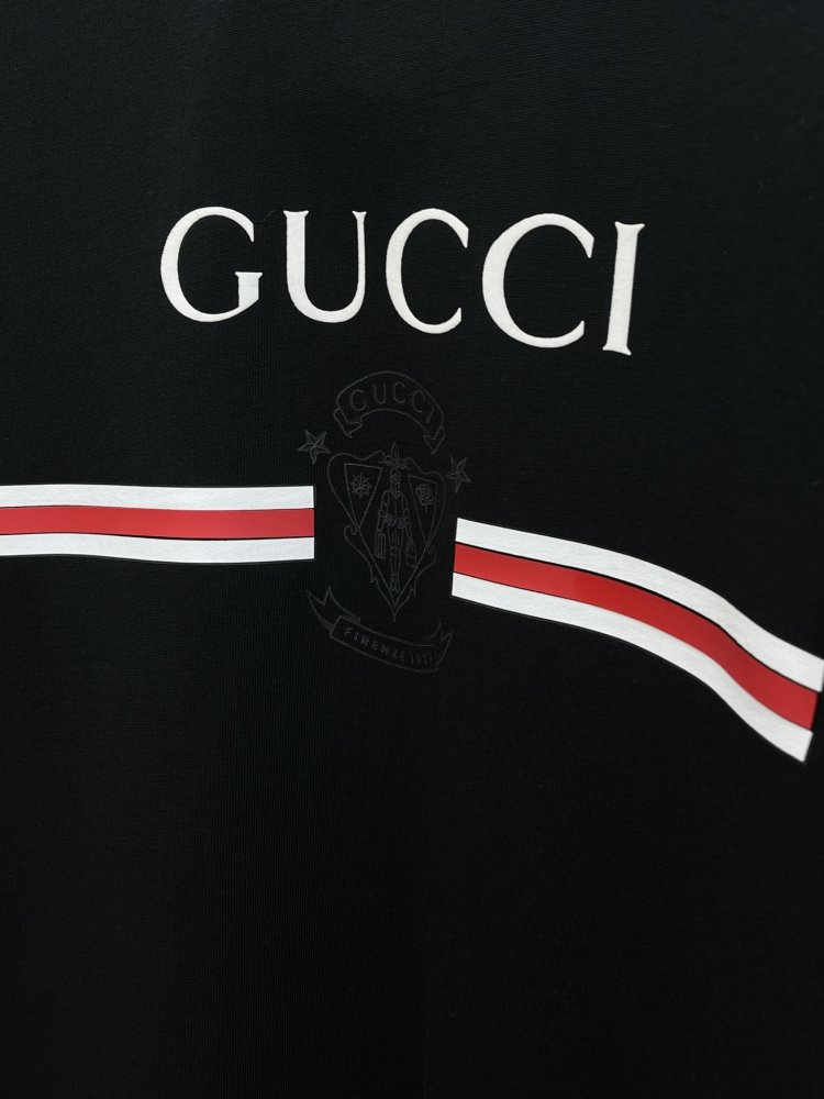 Костюм мужской (футболка и шорты) фото 4