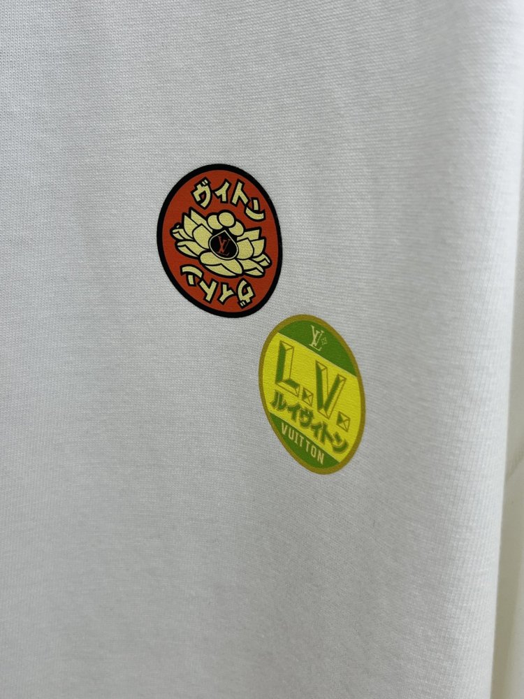 Costume male (T-shirt and shorts) фото 4