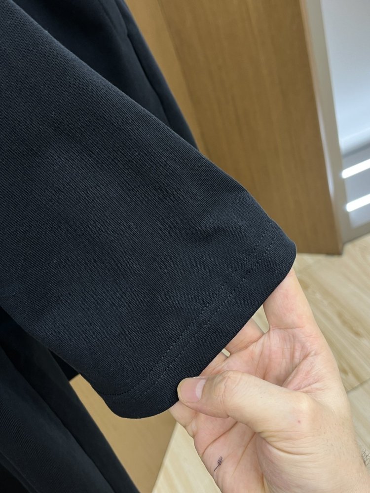 Costume male (T-shirt and shorts) фото 5