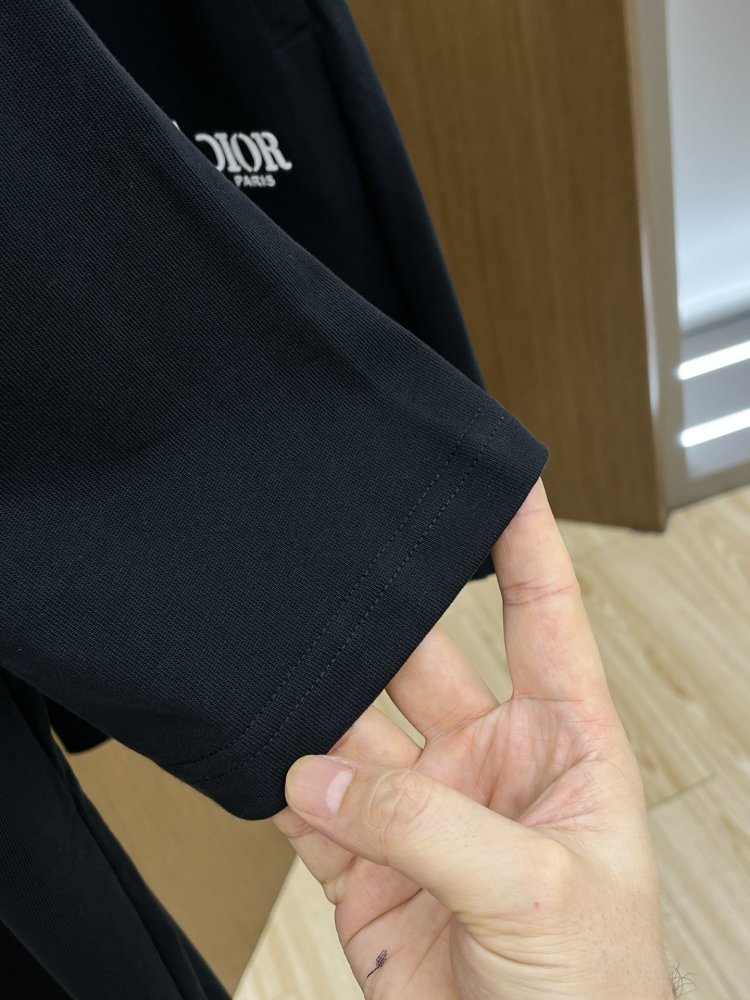 Costume male (T-shirt and shorts) фото 5