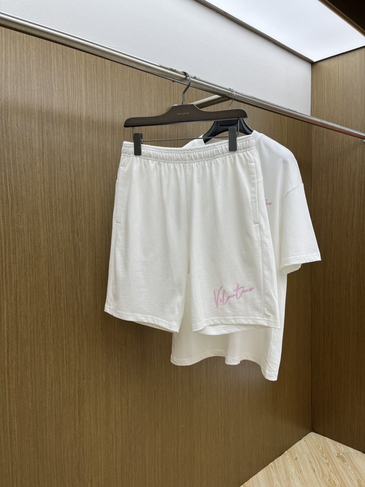 Costume male (T-shirt and shorts) фото 7