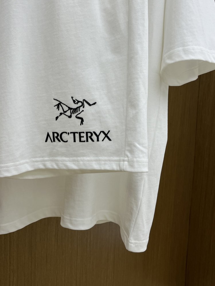 Костюм мужской (футболка и шорты) фото 8