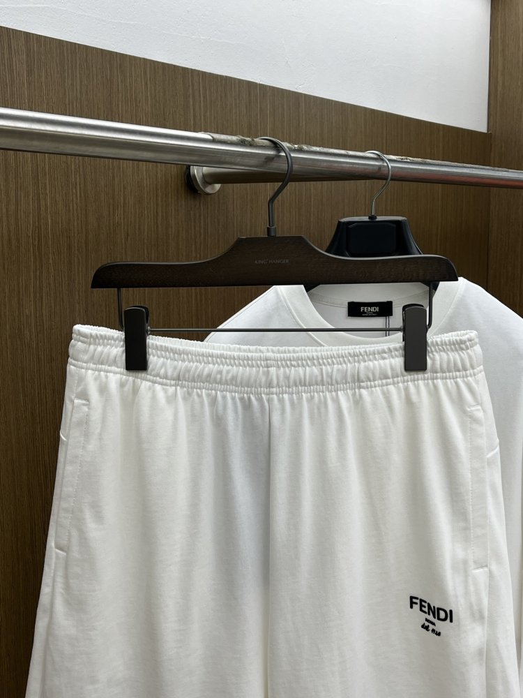 Костюм мужской (футболка и шорты) фото 8