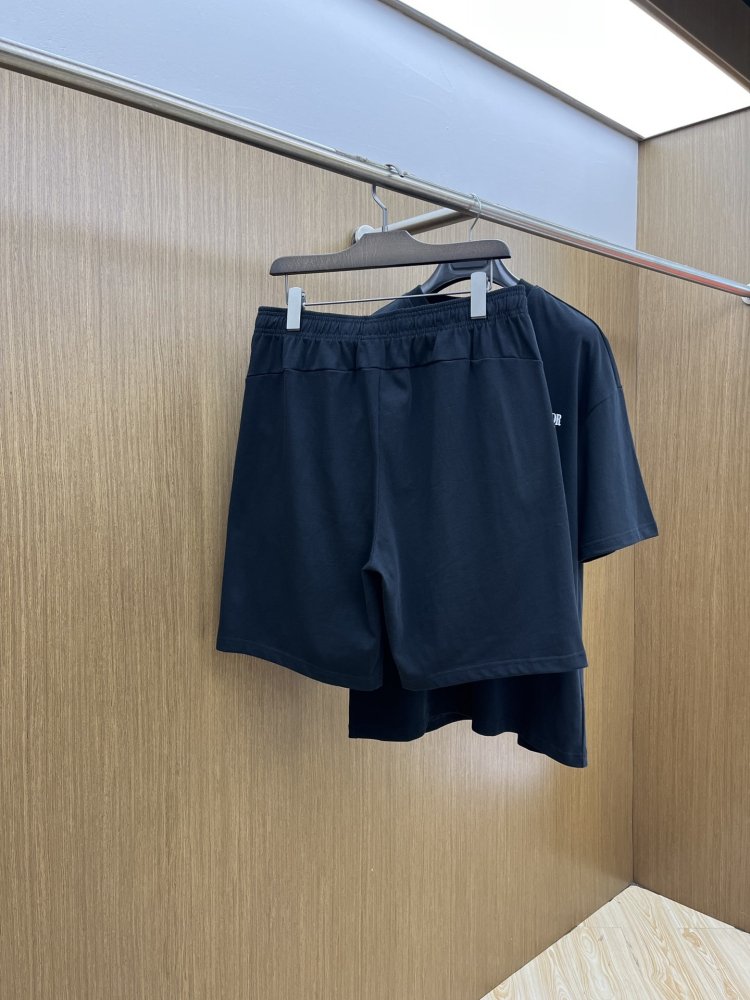 Costume male (T-shirt and shorts) фото 9