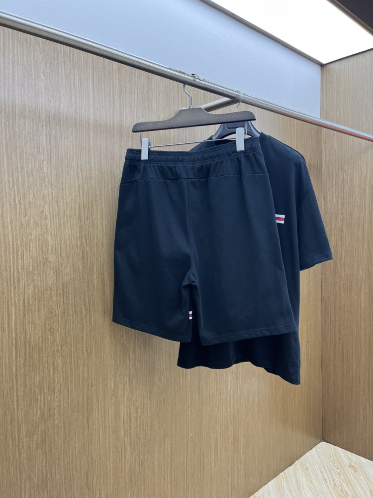 Костюм мужской (футболка и шорты) фото 9