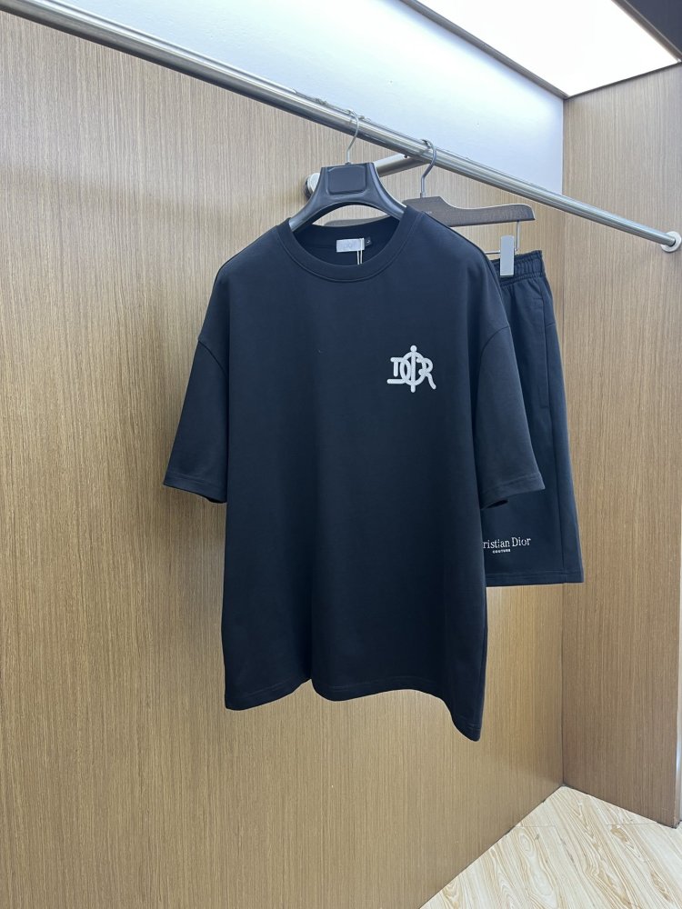 Костюм мужской спортивный