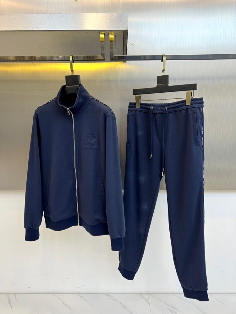 Костюм мужской спортивный