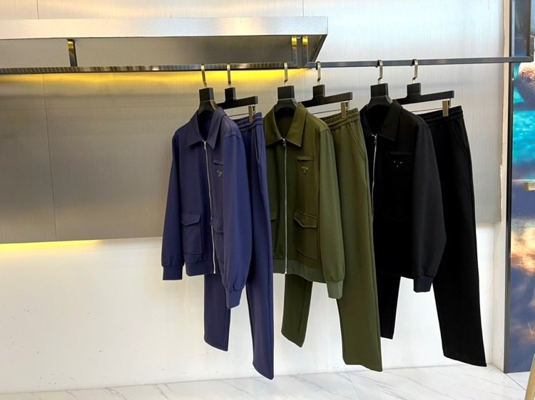 Костюм мужской спортивный фото 3