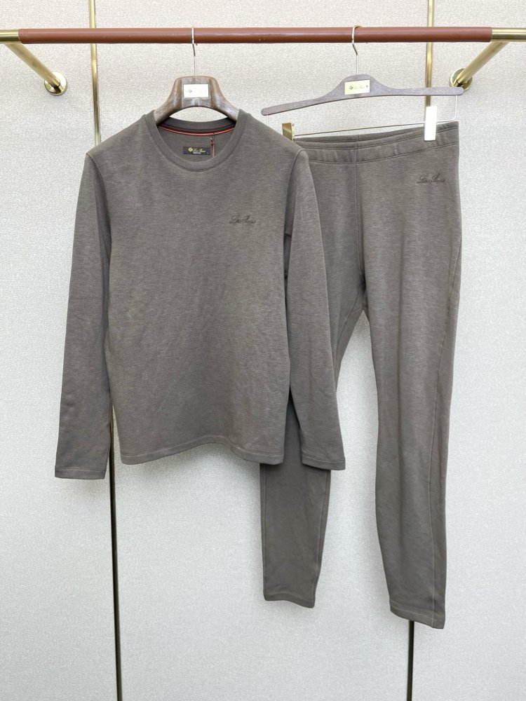 Костюм мужской