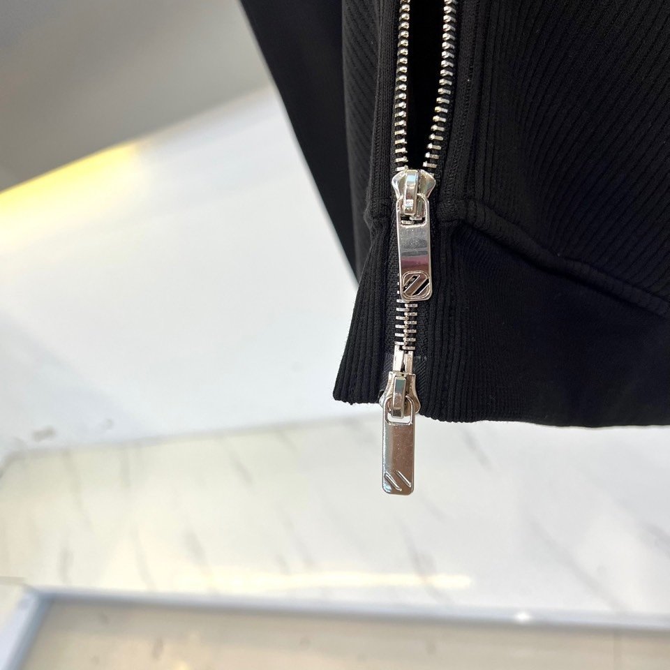 Костюм мужской фото 4