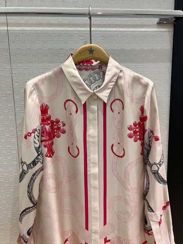 Костюм шелковый женский фото 2