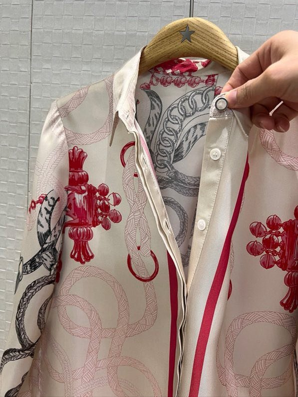 Костюм шелковый женский фото 5