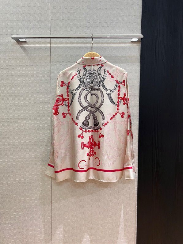 Костюм шелковый женский фото 8