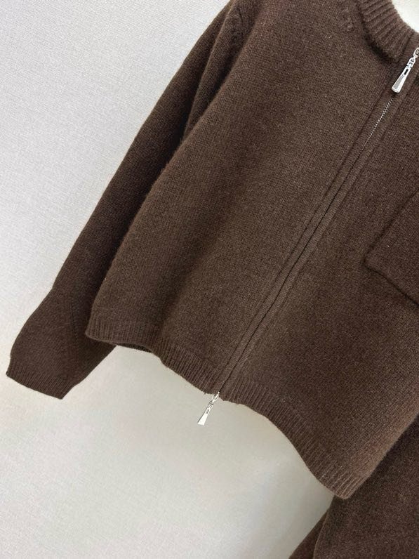 Костюм шерстяной женский фото 5