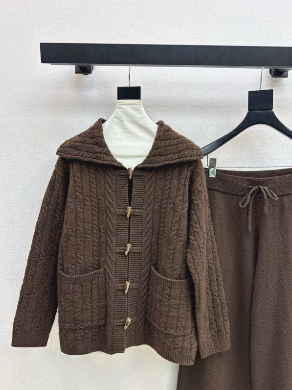 Костюм шерстяной женский фото 5