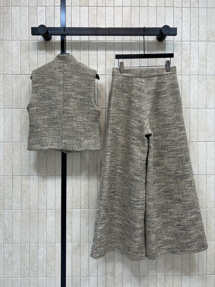 Costume woolen female фото 7