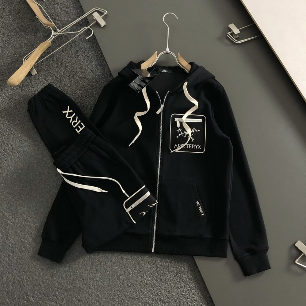 Костюм спортивный мужской