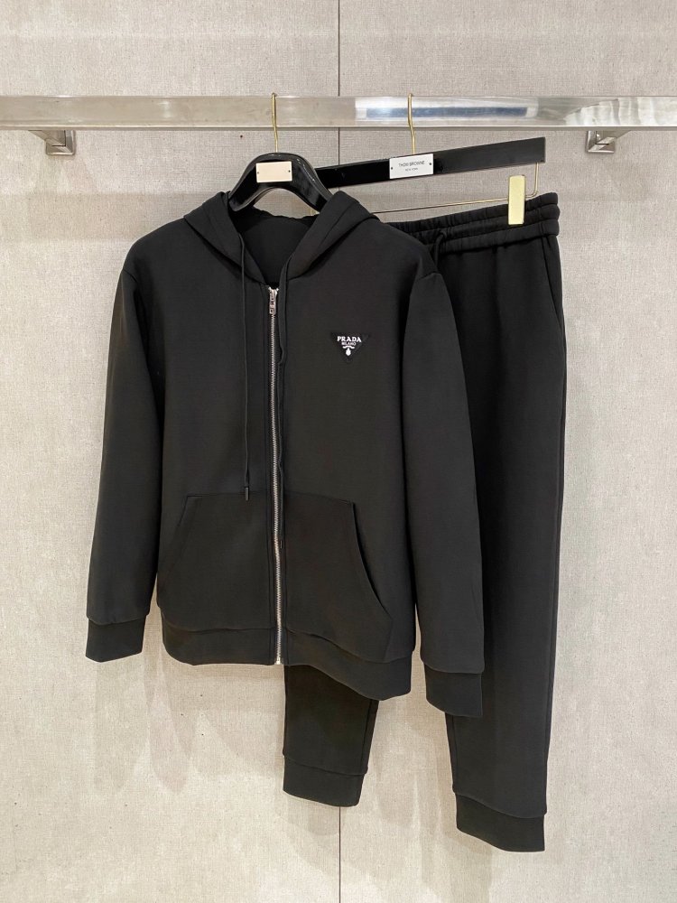 Костюм спортивный мужской