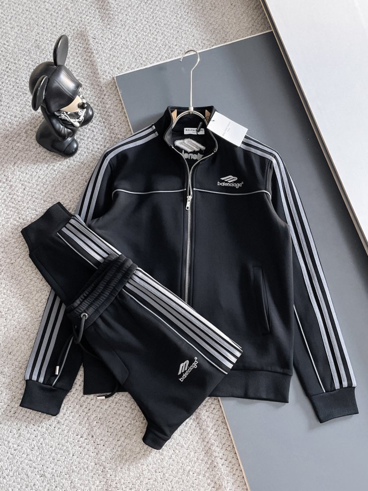 Костюм спортивный мужской