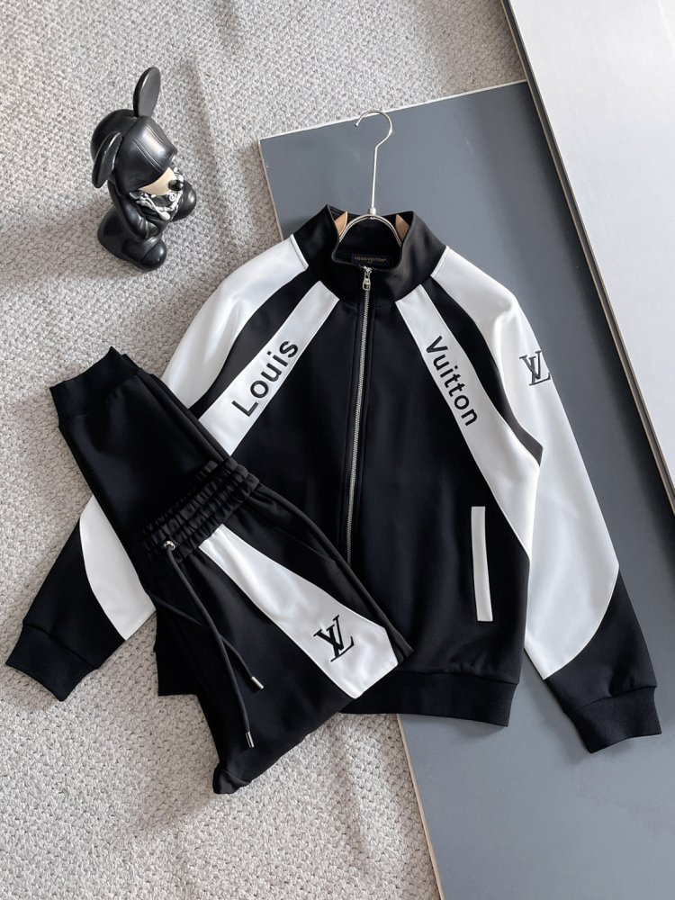 Костюм спортивный мужской