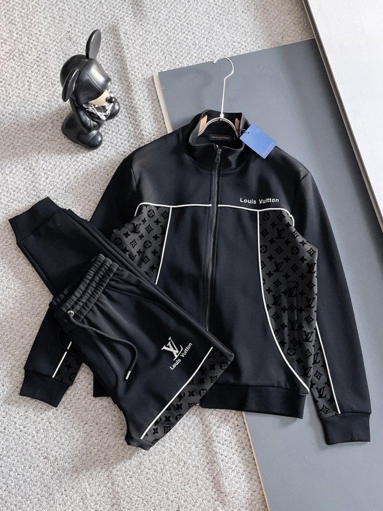 Костюм спортивный мужской