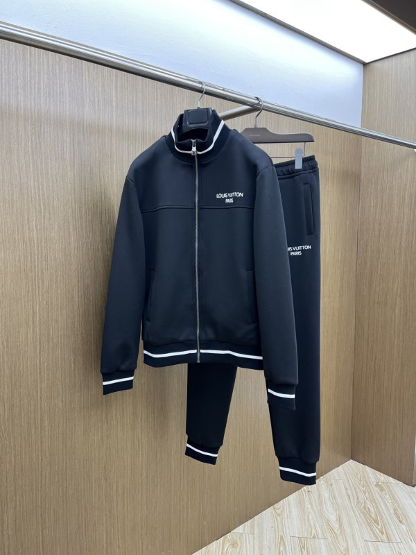 Костюм спортивный мужской