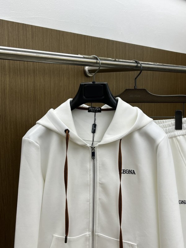 Costume sports male фото 2