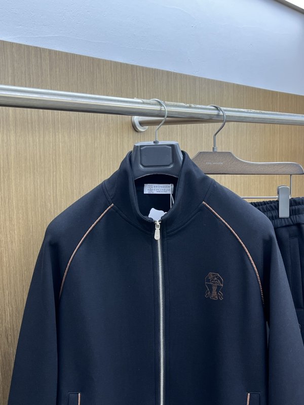 Costume sports male фото 2