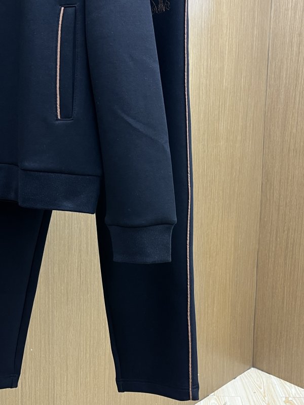 Costume sports male фото 4