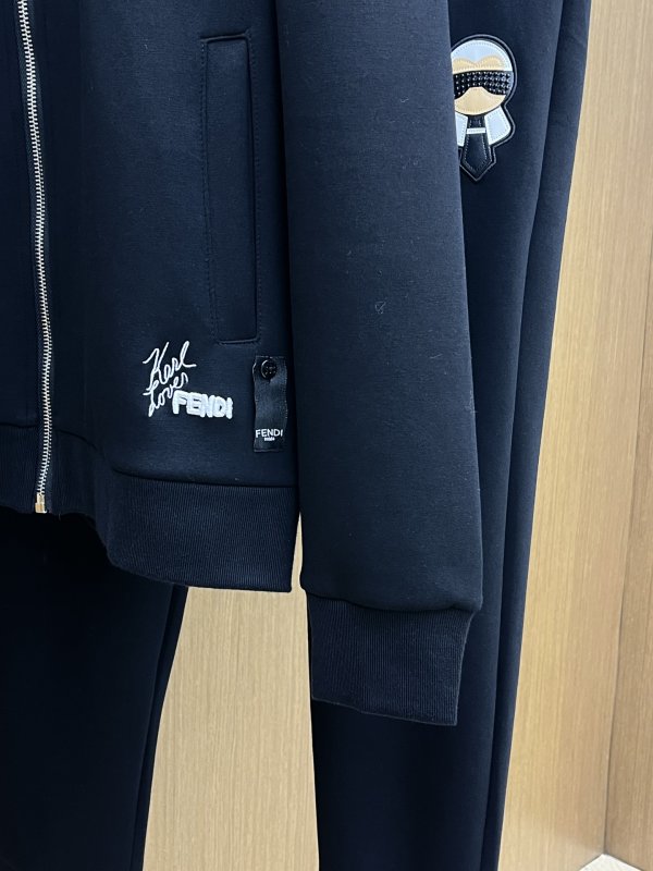 Costume sports male фото 4