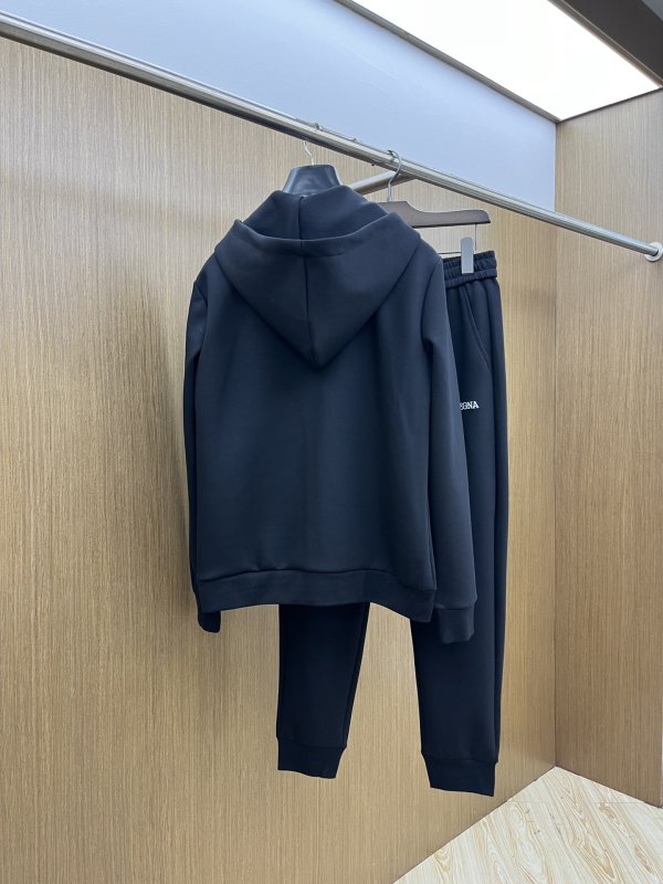 Costume sports male фото 6