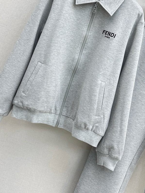 Костюм спортивный женский с двусторонней курткой фото 3