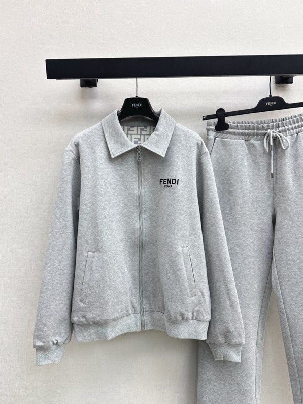 Костюм спортивный женский с двусторонней курткой фото 9