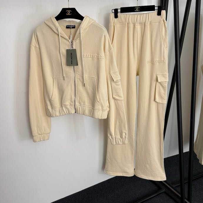 Костюм спортивный женский фото 10