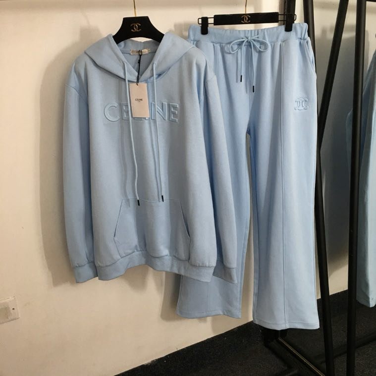 Костюм спортивный женский