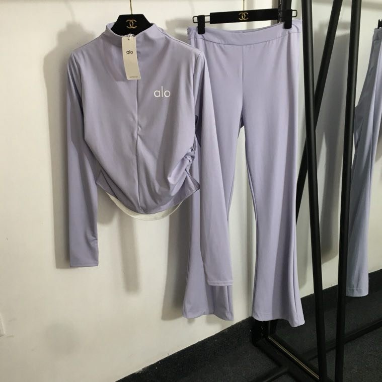 Костюм спортивный женский