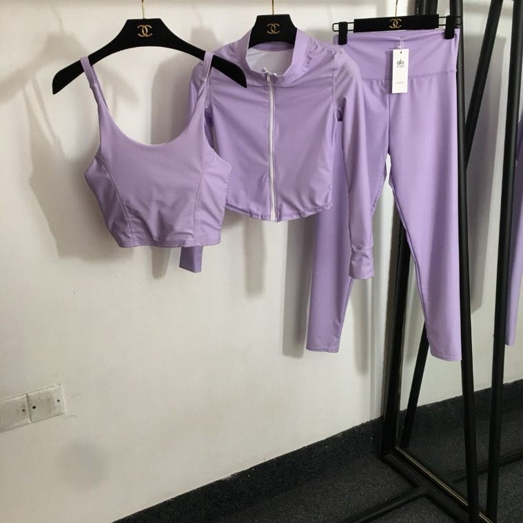 Costume sports female