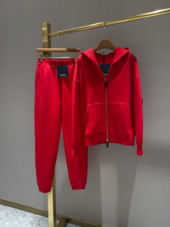 Costume sports female