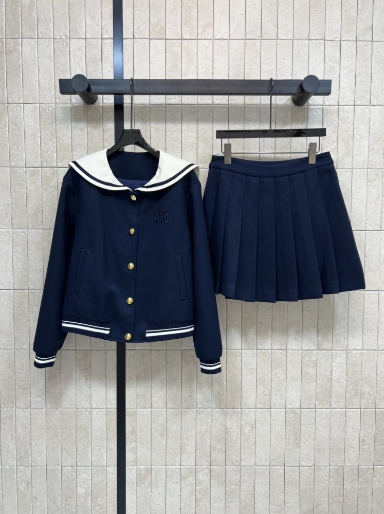 Костюм спортивний жіночий