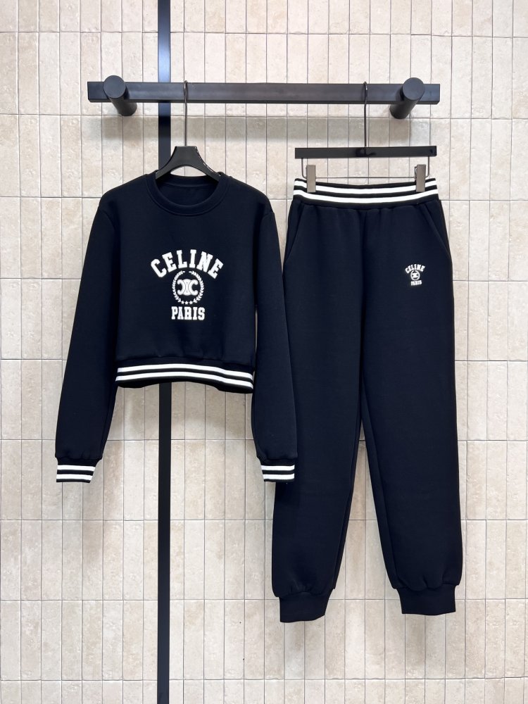 Костюм спортивний жіночий