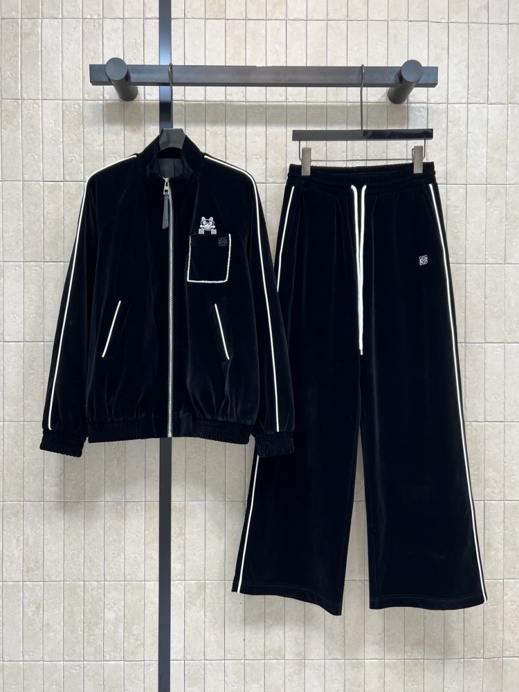 Костюм спортивний жіночий