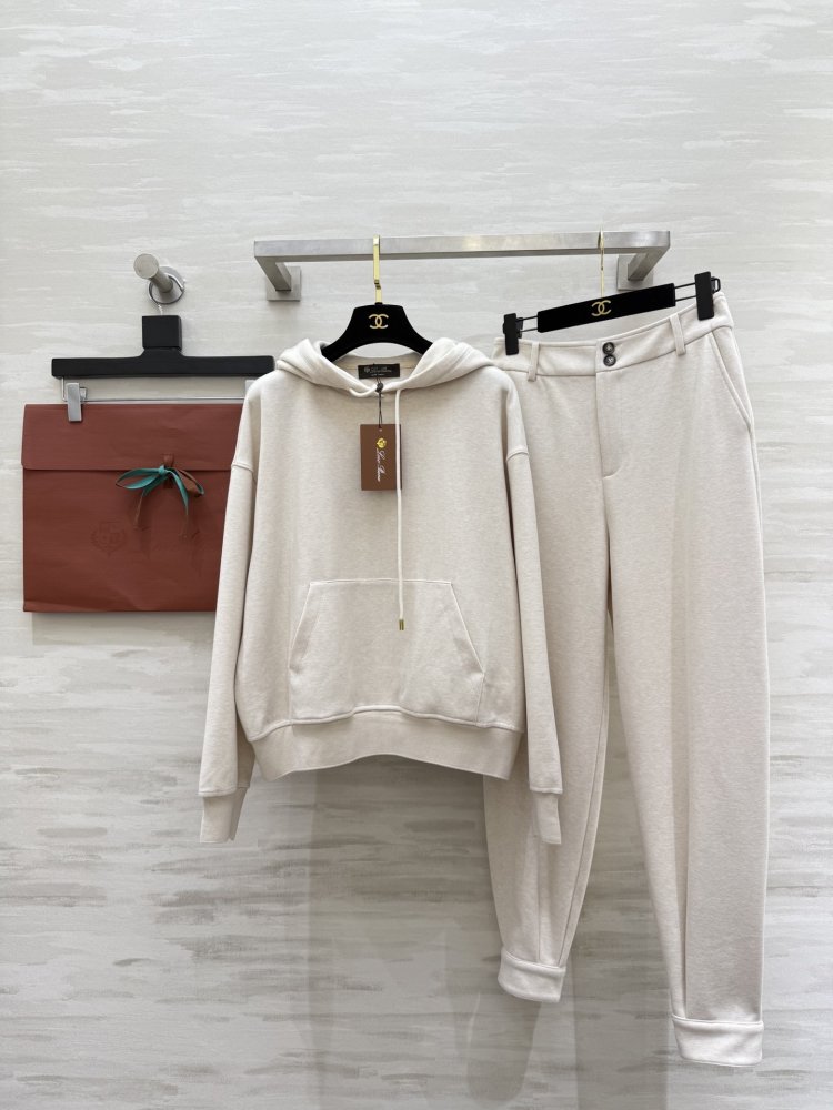 Costume sports female