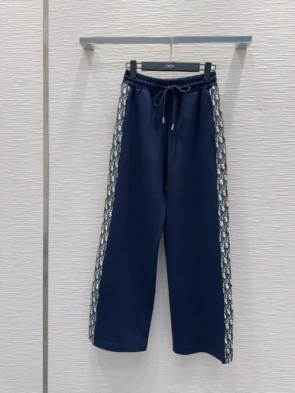 Costume sports female фото 2