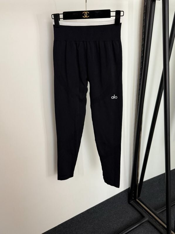 Костюм спортивный женский фото 2