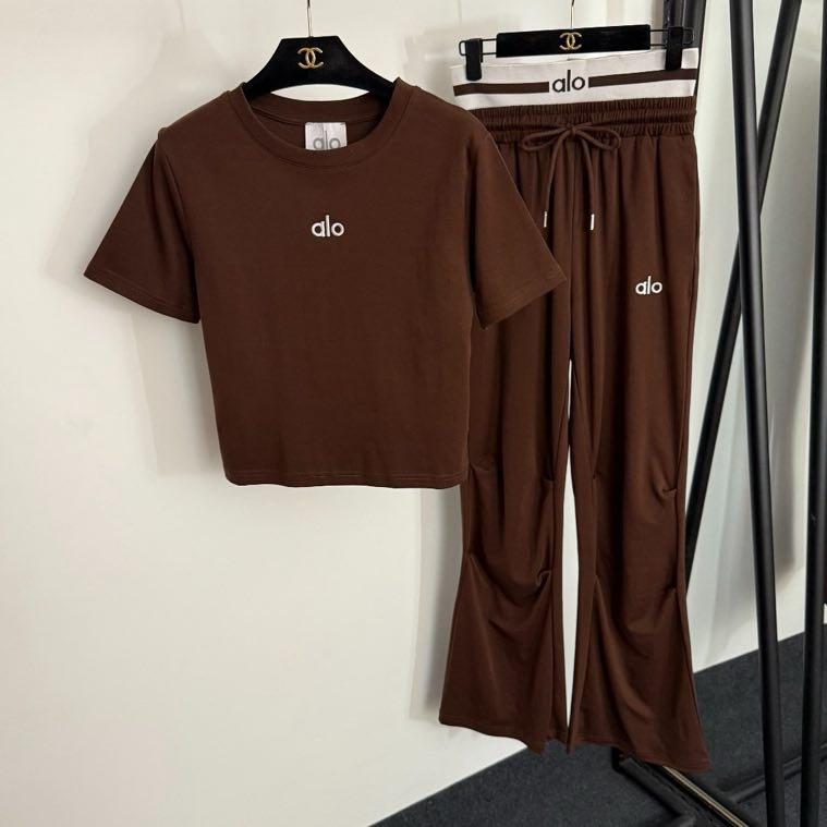 Костюм спортивный женский фото 2