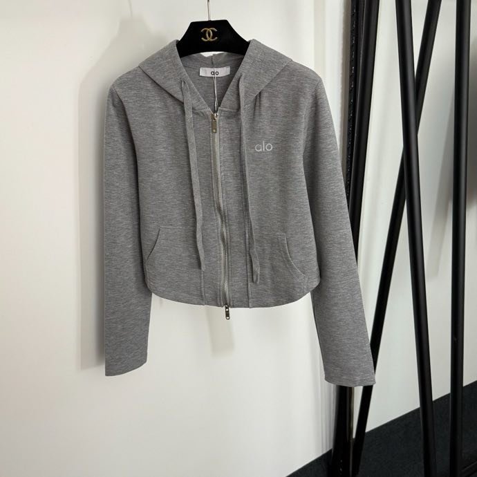 Костюм спортивный женский фото 2